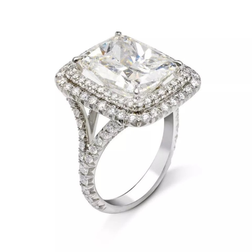 ✨✨🆕925SS Dazzling 8carat simulated diamond size 7